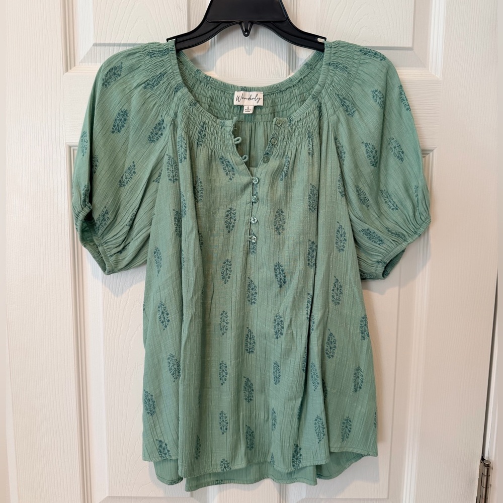 Green Women's Top NWOT